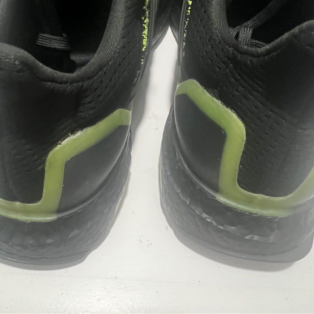 Adidas UltraBoost 1.0 'Black Lucid Lemon' Men's Size 9.5 Shoes Sneakers ID9682 - Picture 7 of 9